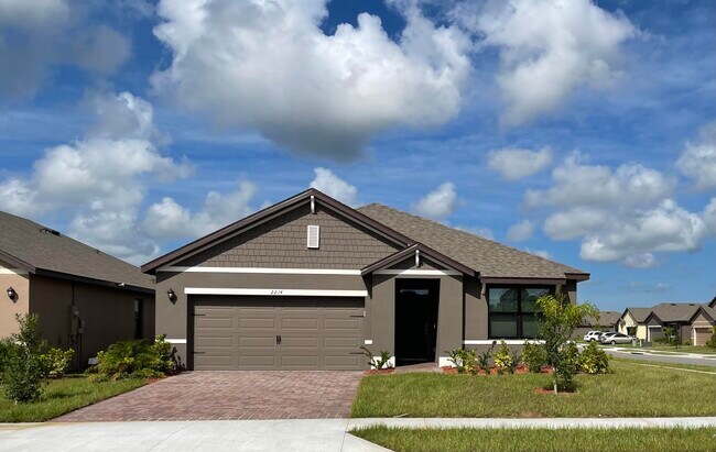 Primary Photo - 2214 Capital Dr