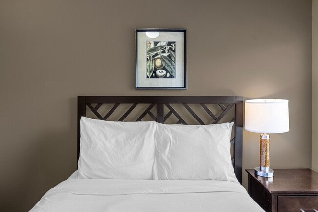 Building Photo - Luxury Resort Townhome Now for Lease