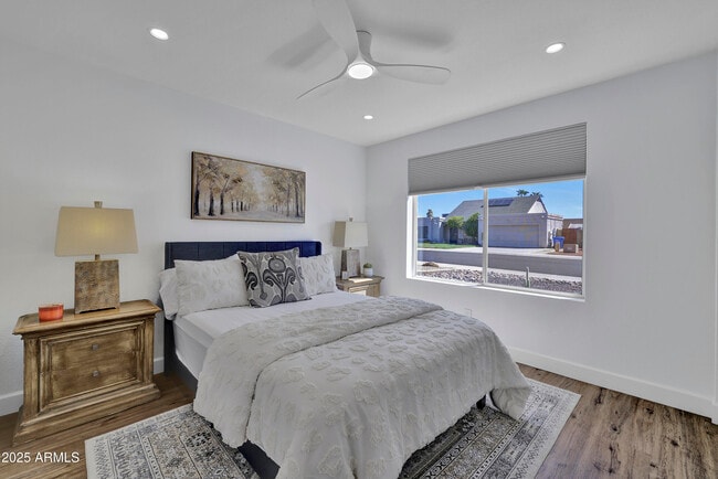 Building Photo - 1362 E Wickieup Ln