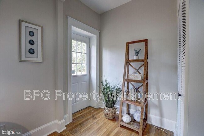 Building Photo - 1618 S St NW