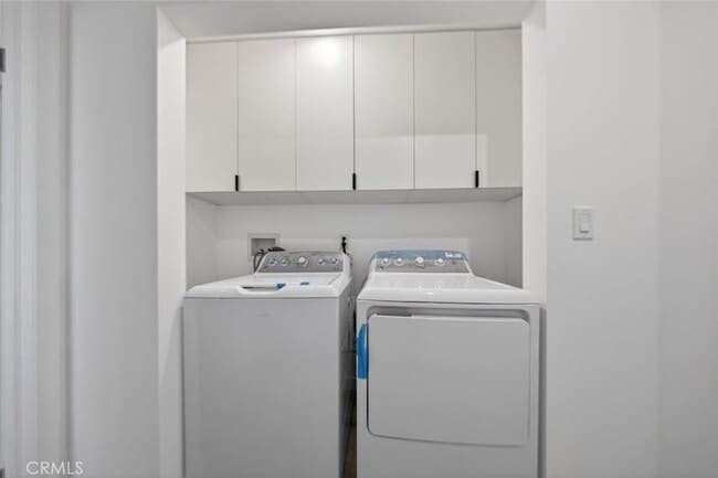 Building Photo - 14827 Dearborn St