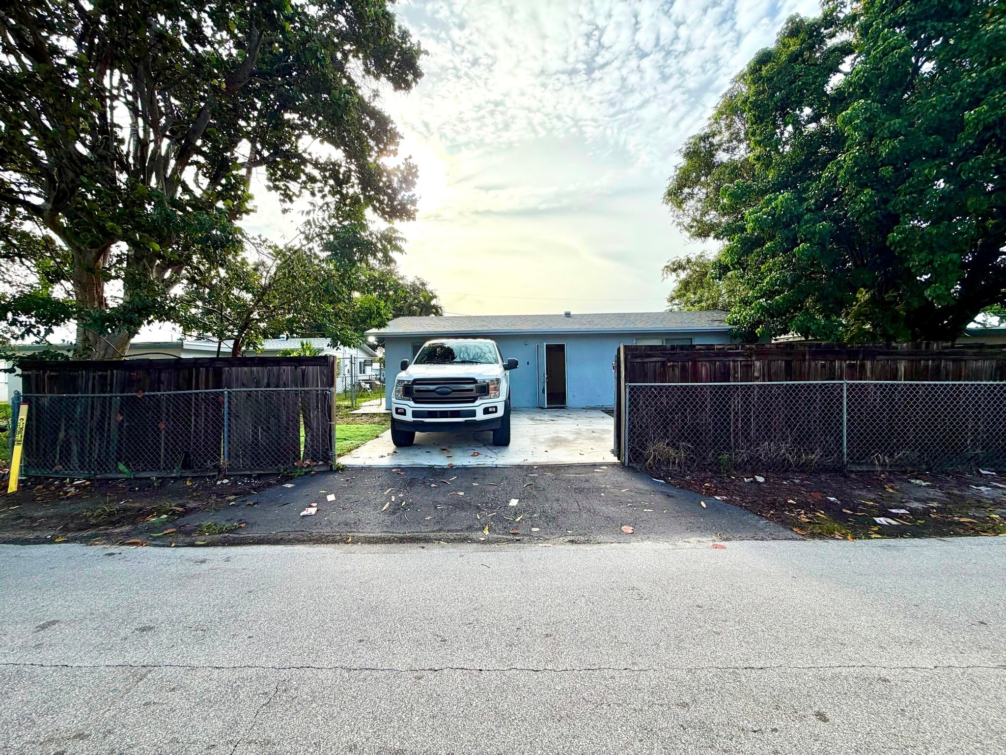Building Photo - 661 NW 23rd Terrace