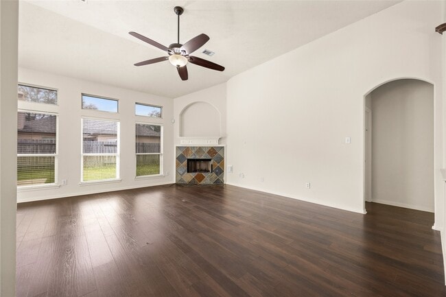 Building Photo - 4823 Lake Daniel Ct