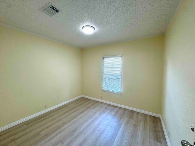 Building Photo - 11730 Greenglen Dr