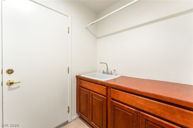 Building Photo - 4324 Baker Hill St