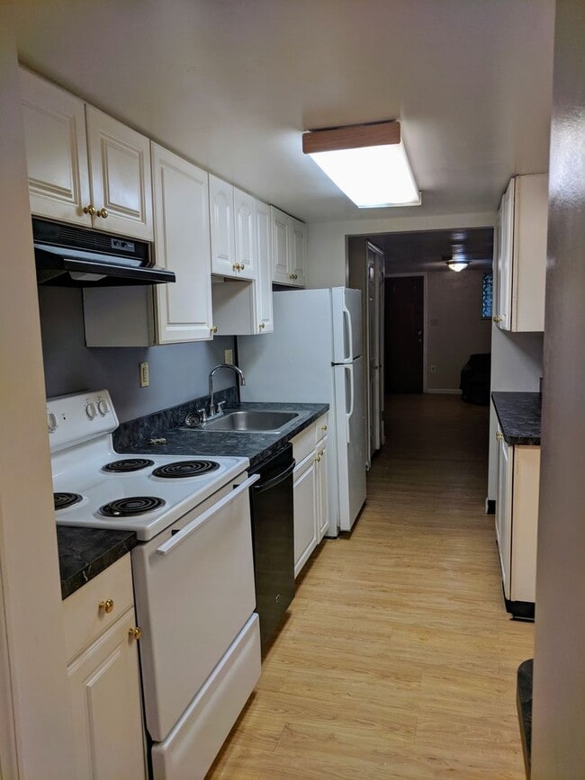 Building Photo - 3303 Juliet St