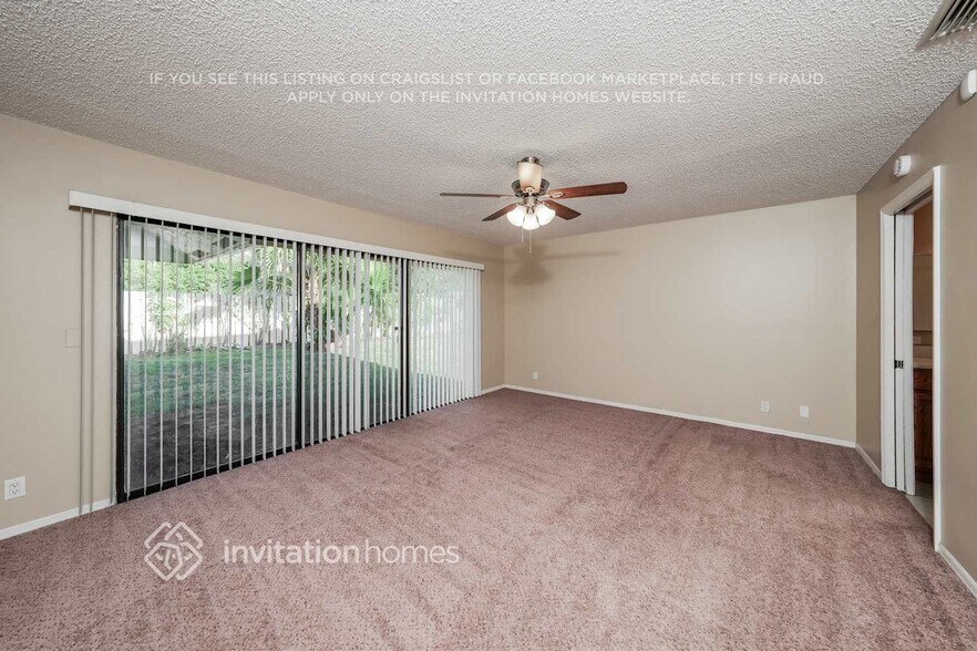 Building Photo - 301 SW 27th Ave