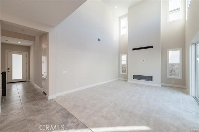 Building Photo - 300 Burwood