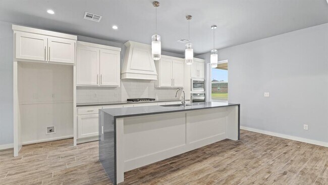 Building Photo - 214 Olde Ml Ct