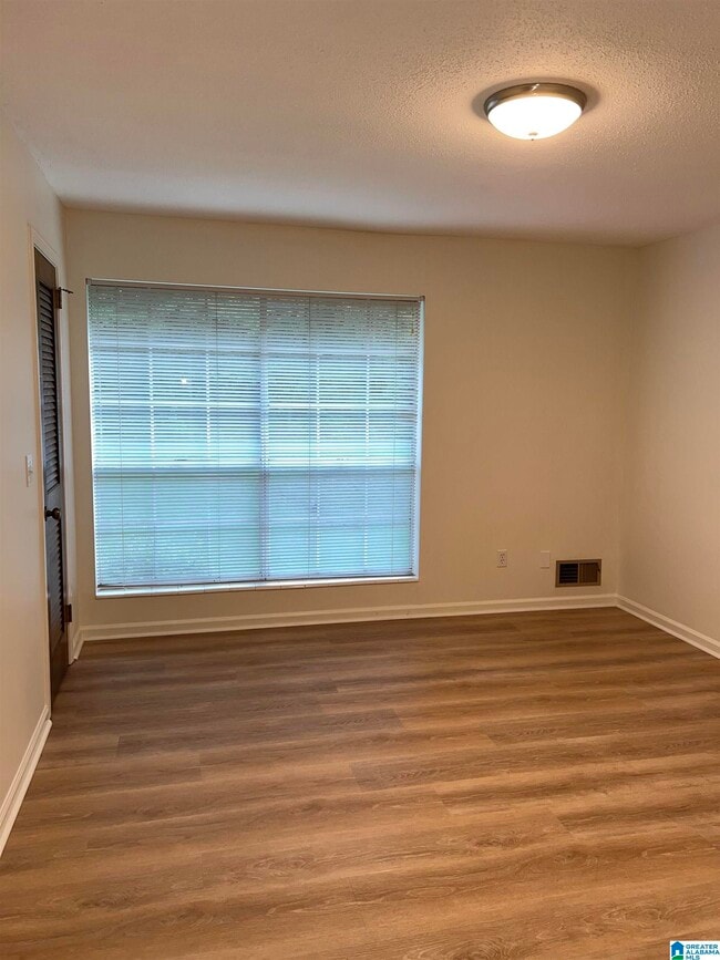 Building Photo - 81 Brookview Ln