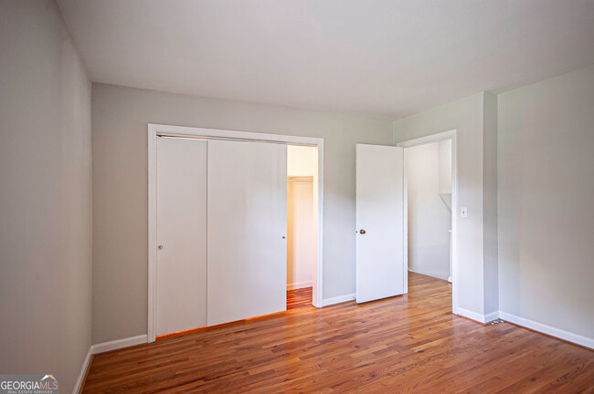 Building Photo - 3099 Colonial Way
