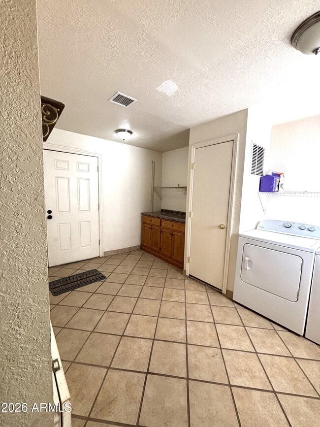 Building Photo - 2235 11th St