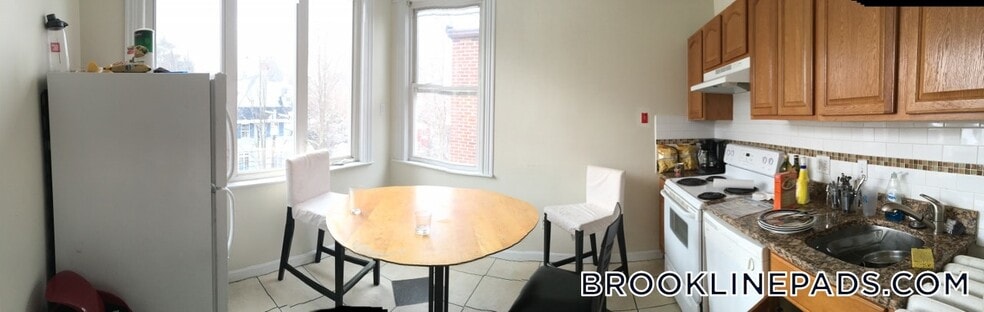 Building Photo - 22 Euston St