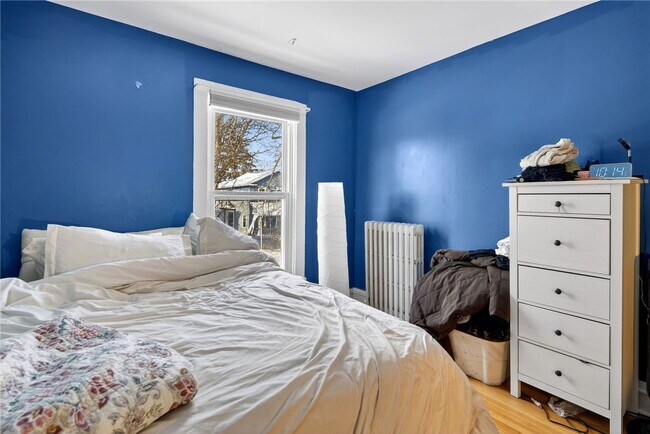 Building Photo - 607 N Cayuga St