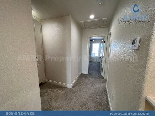 Building Photo - Easy Living with AMRR: Beautiful 4-Bedroom Home Near HEB