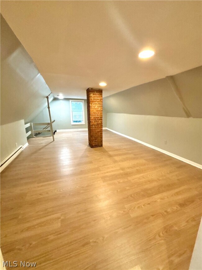 Building Photo - 7523 Osage Ave