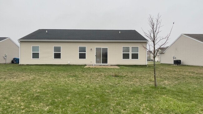 Building Photo - 3232 Huxley Dr