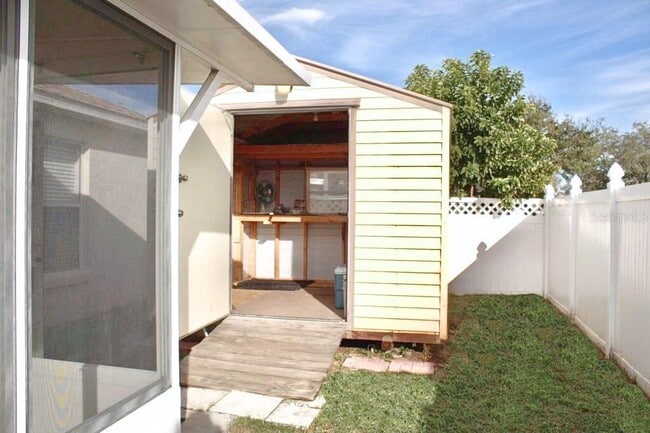 Building Photo - 14917 Margaux Dr