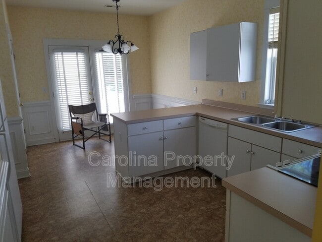 Building Photo - 11355 Deer Ridge Ln