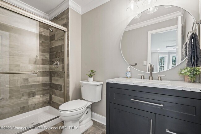 Building Photo - 7 Tulip Ln