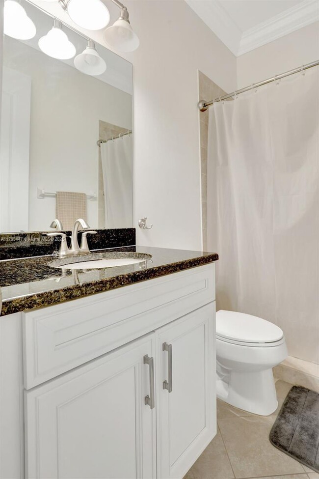 Building Photo - 8840 S Miralago Way