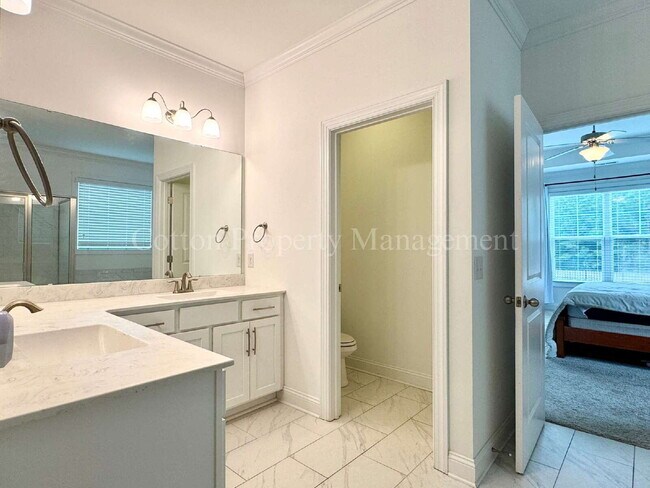 Building Photo - 7653 Vancouver Ct