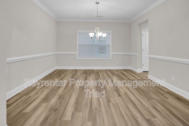 Building Photo - 5470 Noble View Dr