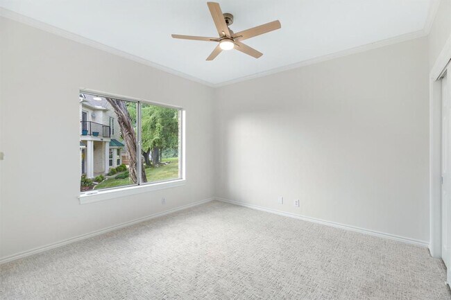 Building Photo - 7503 Clove Cove