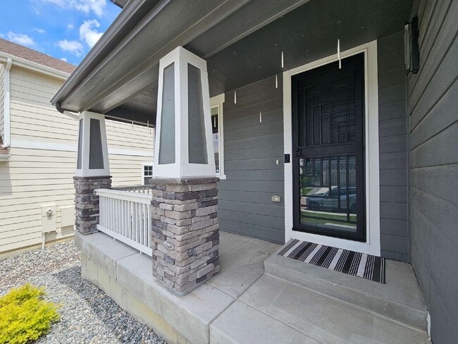 Building Photo - 5186 Ditmars Ln