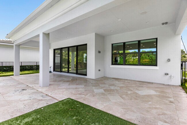 Building Photo - 13450 Artisan Cir