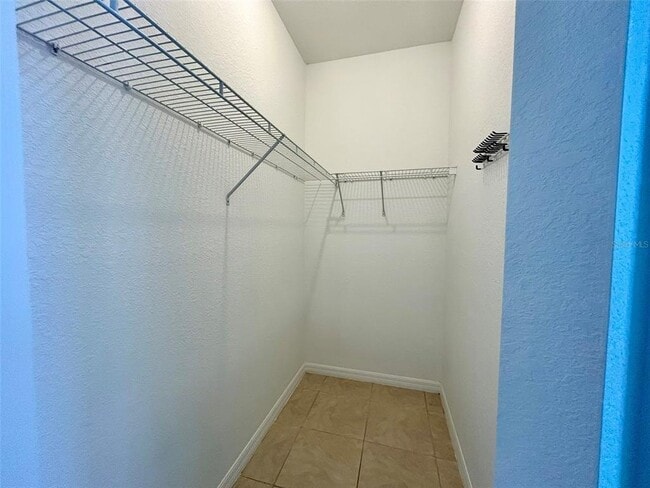 Building Photo - 26141 Northern Cross Rd