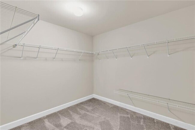 Building Photo - 3295 Carrick Rd