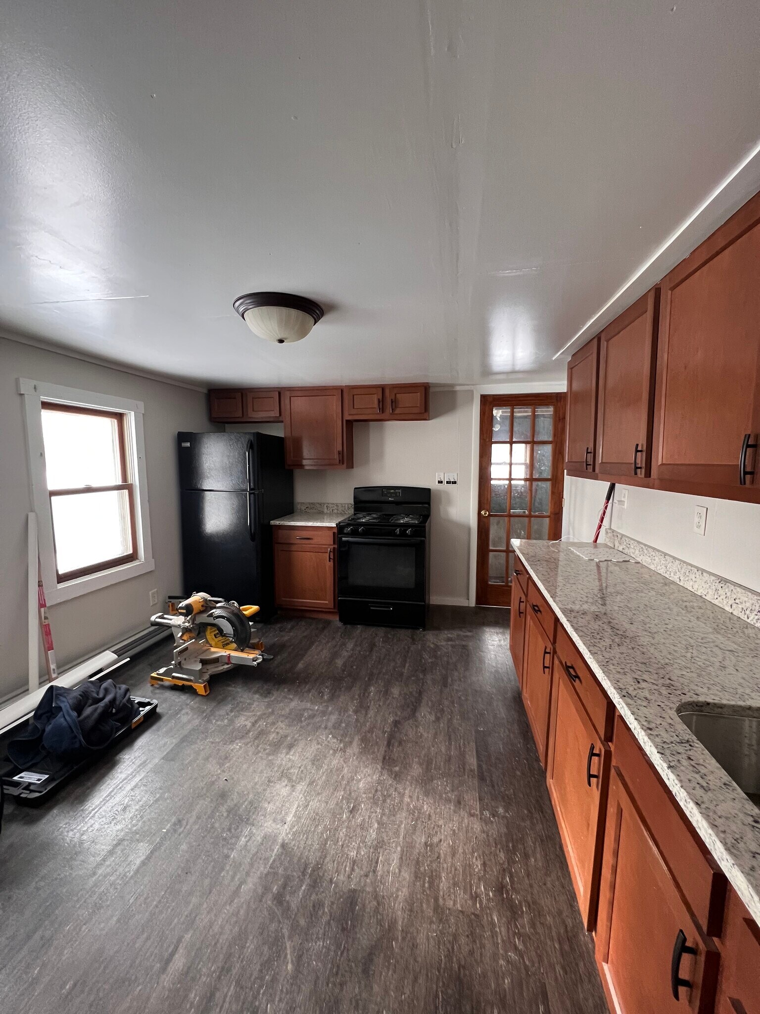 Microwave will be added before the least begins - 12708 Foster St