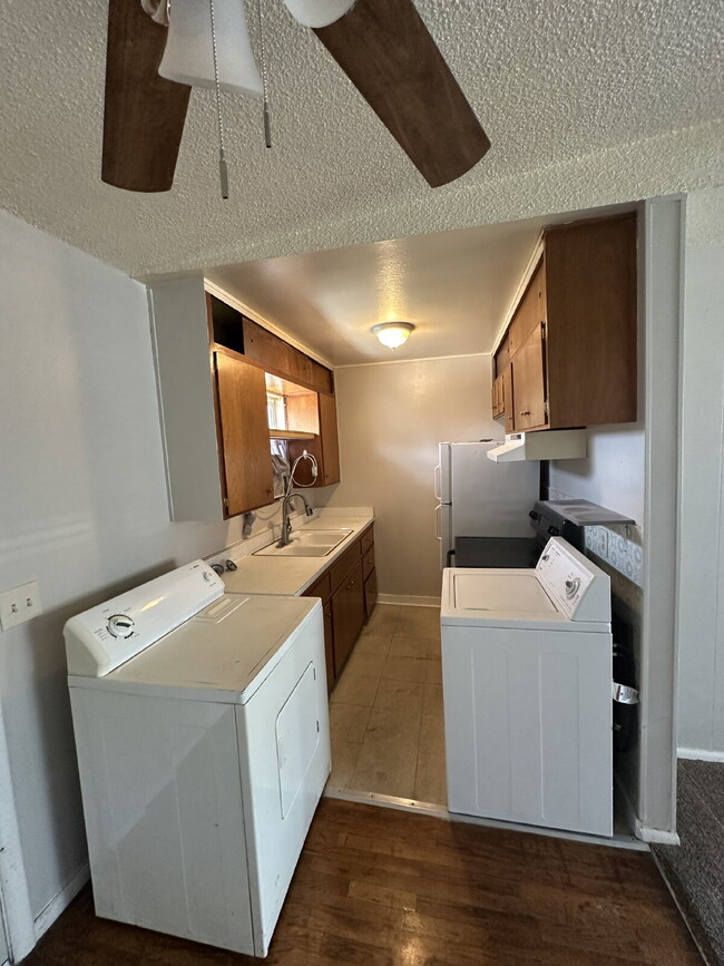 Building Photo - 3423 W Good St