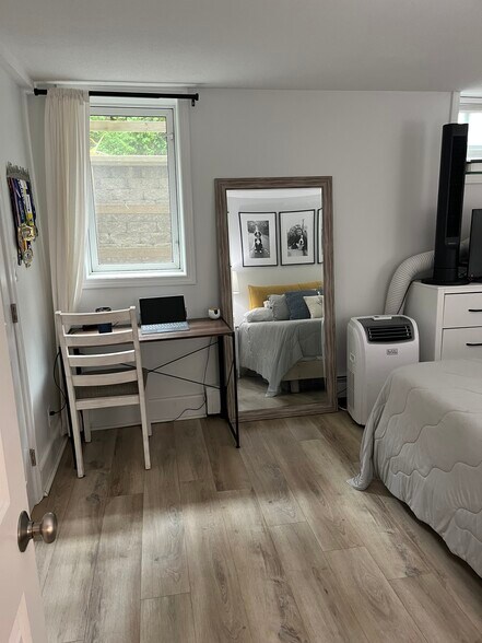 Building Photo - 205 Standish Ave