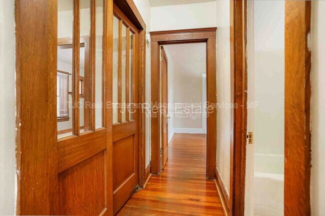 Building Photo - 2316 E 12th Ave