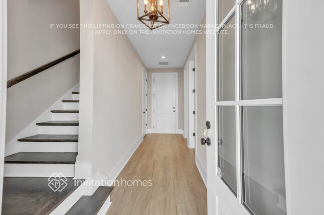 Building Photo - 208 Founders Ln