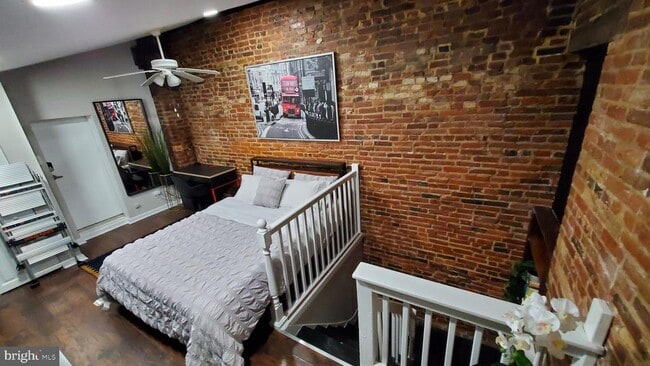 Building Photo - 244 S Exeter St