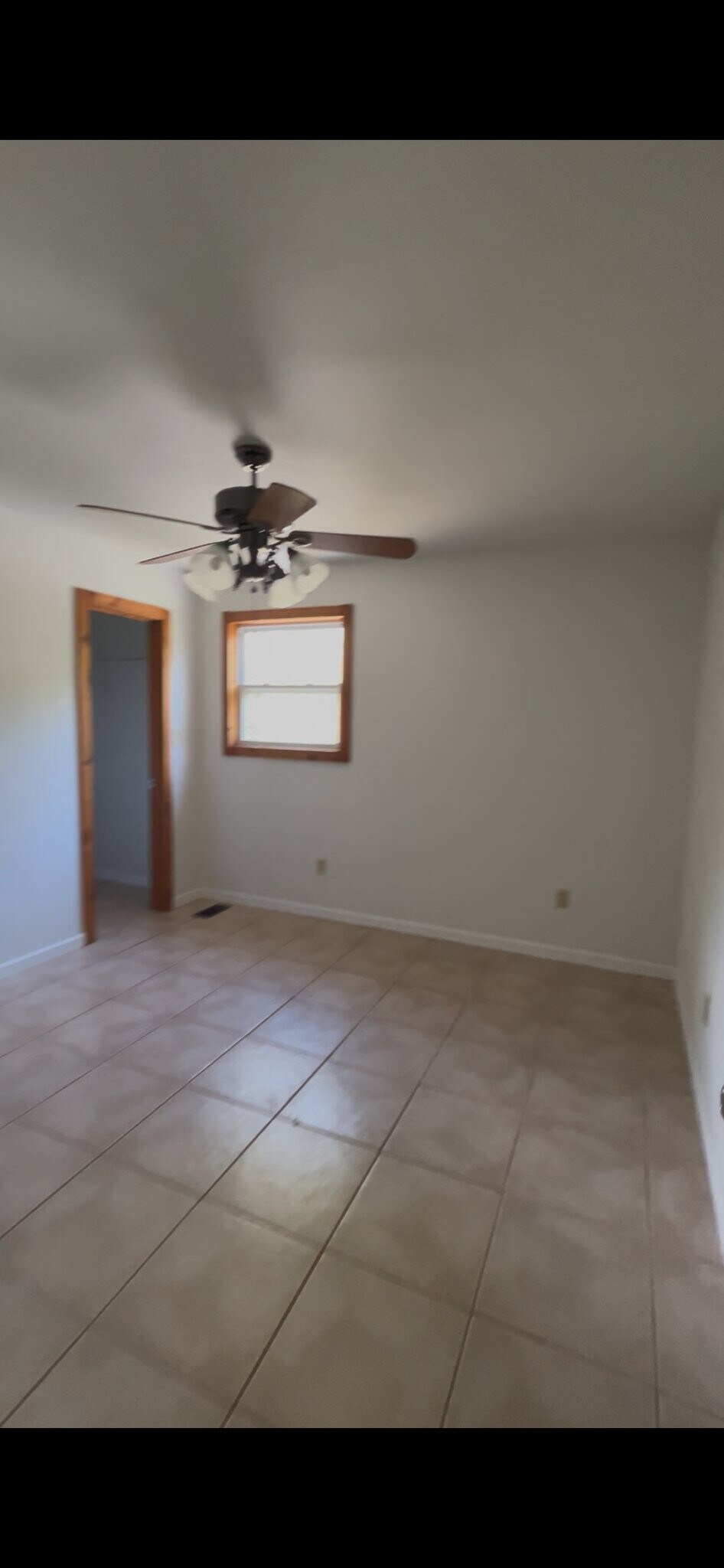 Building Photo - 280 Norris Shores Dr