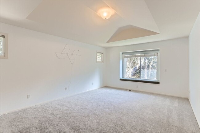 Building Photo - 4Bd/2.5Ba Redmond House