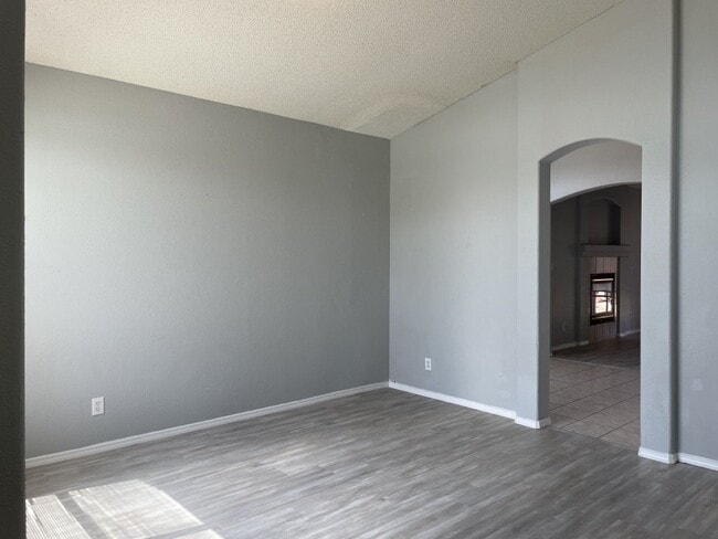 Building Photo - 3701 Trina Pl