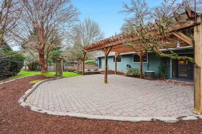 Building Photo - Beautiful 3 bed, 1.5 bath rental home in Damascus