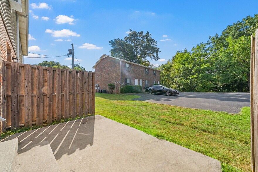Building Photo - 261 Winters Ct