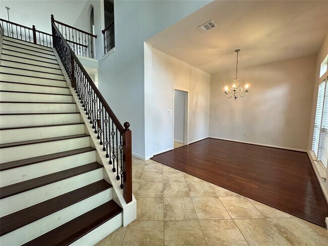 Building Photo - 5218 Pebble Bluff Ln