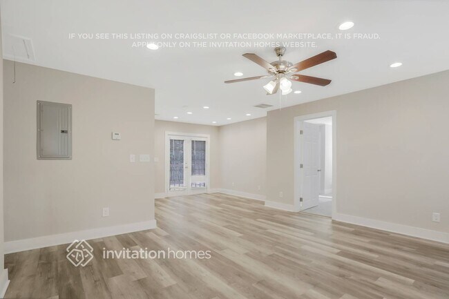 Building Photo - 212 Glenrose Cir SW