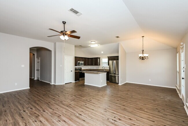 Building Photo - 1104 Monticello Dr