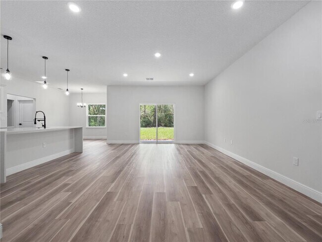 Building Photo - 3310 SW 177th Lane Rd