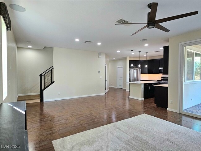 Building Photo - 7017 Pearl Hilltop Ct