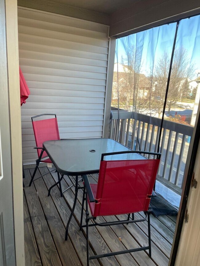 Building Photo - 416 Conservatory Ln