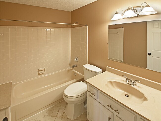 Building Photo - 8096 Ballarat Cove